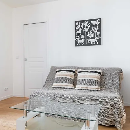 2 Pieces Renovee A Neuf 5 - 4p - Flat-guest * Париж